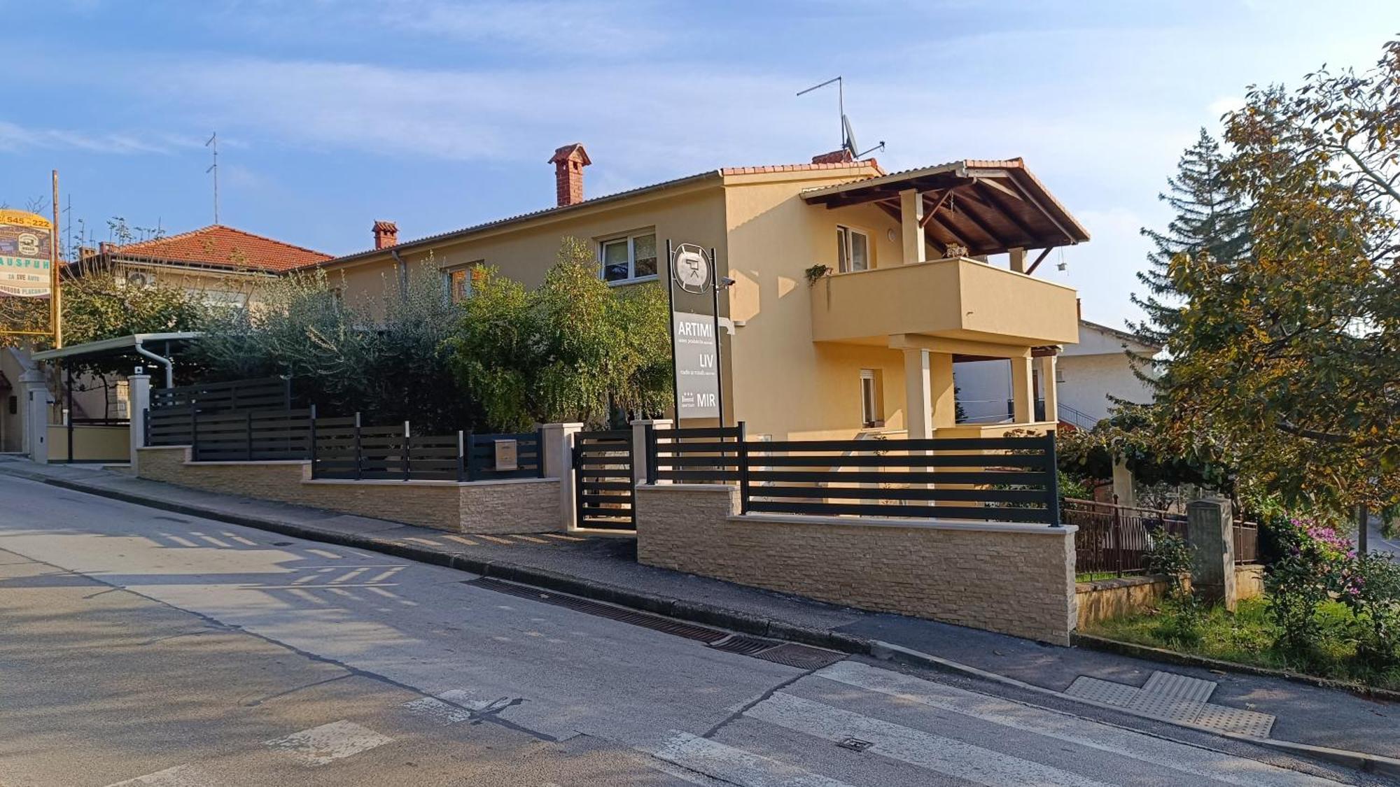 Apartment Mir Pula Exteriér fotografie
